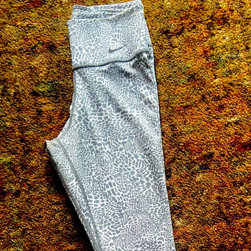 Nike leggings
